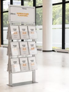 Ekspozytor 18 kieszeni na ulotki A4 210x297mm z ramką plakatową na metalowej podstawie 4mm