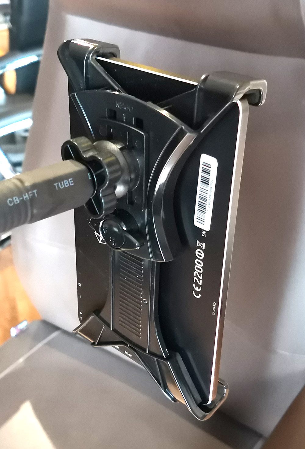 Uchwyt dla chorego seniora na tablet 10.1" 13,3"