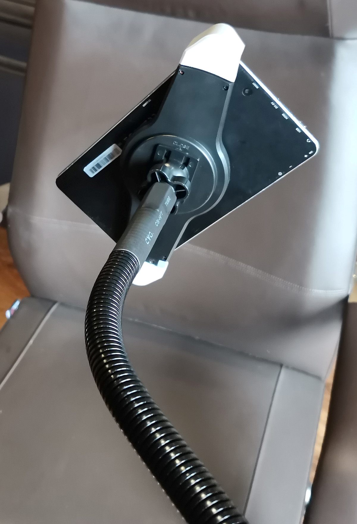 Uchwyt przyłóżkowy na tablet 10.1" 13,3"