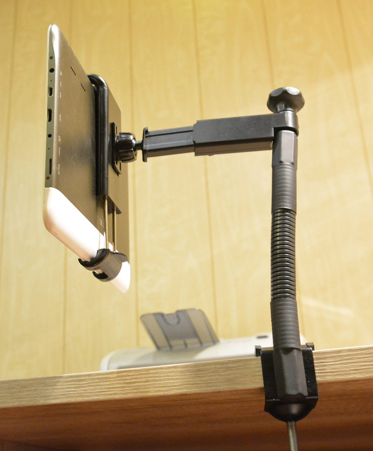 Uchwyt z giętkim ramieniem na tablet 7 i 10.1"