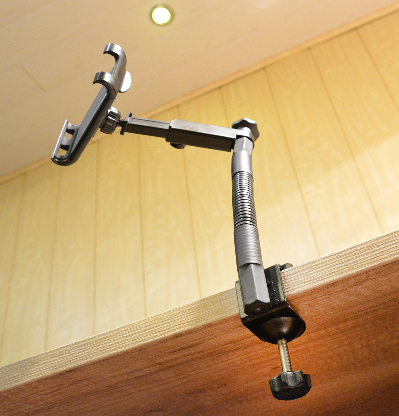 Uchwyt z giętkim ramieniem na tablet 7 i 10.1" teleskopowe