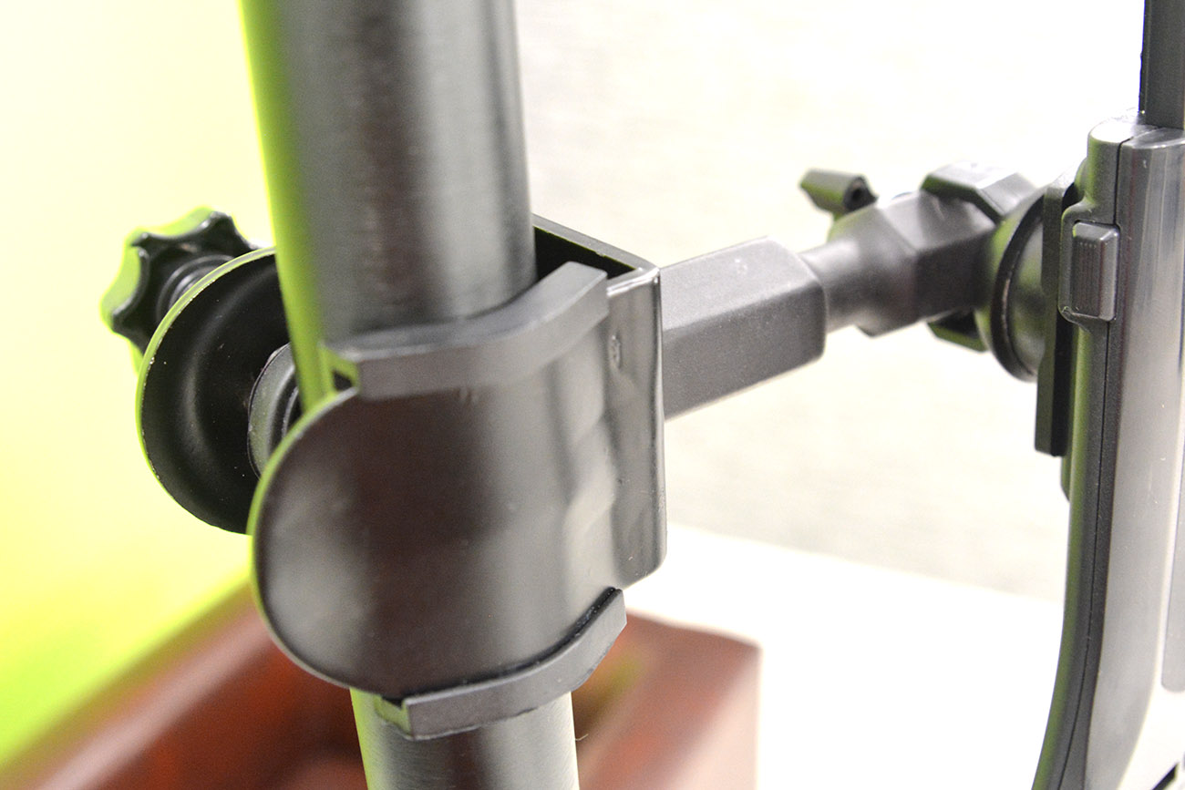 Krótki uchwyt teleskopowy na tablet 7" 10,1" Model.VR7