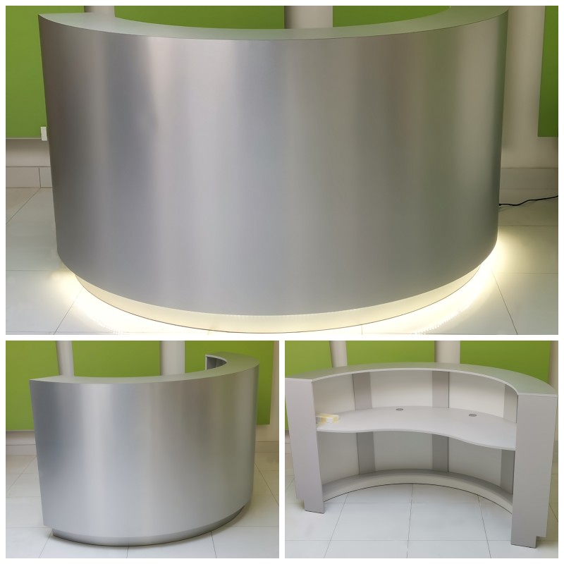 Elegancka recepcja hotelowa