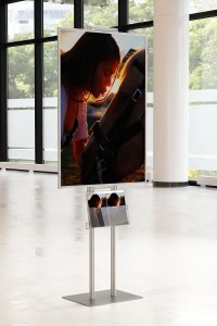 Prezenter plakatu B1 707x1000mm na ulotki A4 A5 i DL